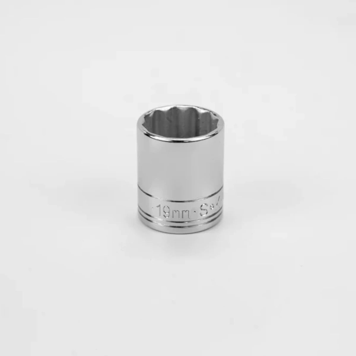 SK 19 mm 3/8" Drive 12 Point Metric Standard Chrome Socket